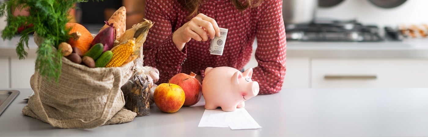 Hur Man Skapar En Matbudget för Hela Familjen